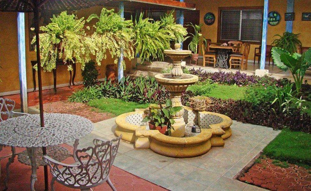 Hotel Villa Americana Managua Bagian luar foto