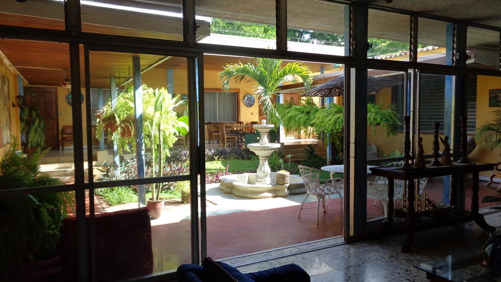 Hotel Villa Americana Managua Bagian luar foto
